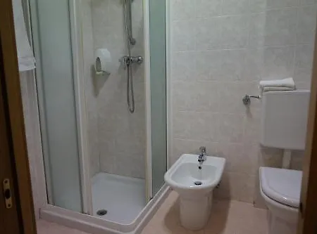 فندق Flora لينانو سابيادورو