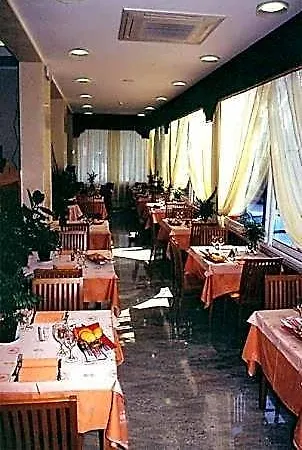 Flora 3* لينانو سابيادورو